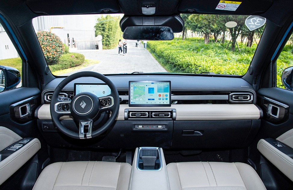 10万级方盒子对决：奇瑞iCAR V23对比宝骏悦也Plus