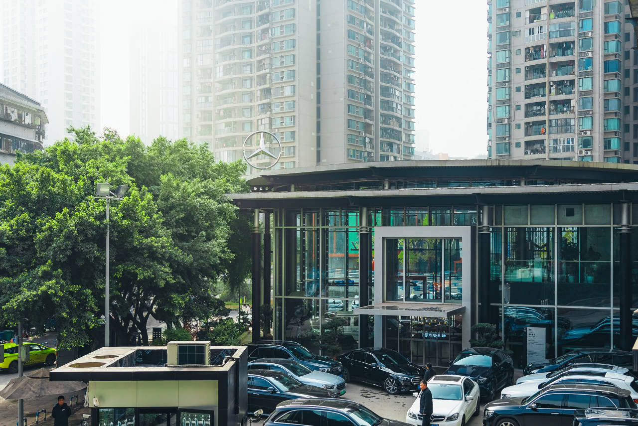 单店用户保有量5万+，回厂率70%，这家奔驰店怎么做到的？