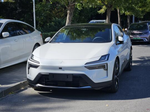 极星Polestar凭借北欧简约设计与顶级性能，打造电动汽车新风潮