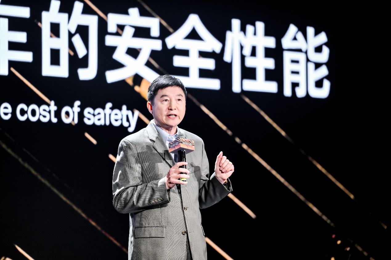 主打安全，120km/h柱碰不起火、不爆炸，宁德时代磐石底盘发布！