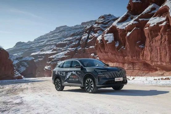 13万级最强燃油SUV，第四代CS75PLUS Ultra正式上市