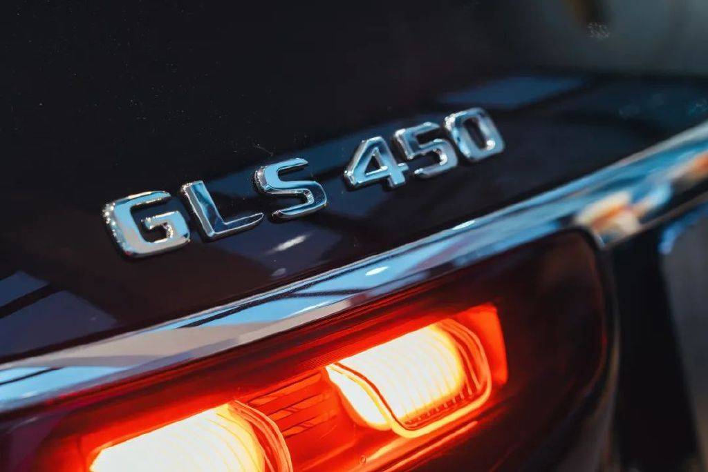 什么样的成都有钱人，会在2024年买一台奔驰GLS SUV？