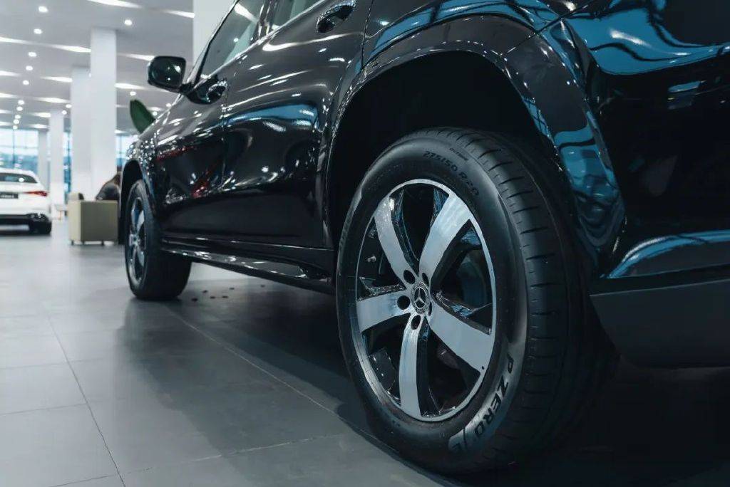 什么样的成都有钱人，会在2024年买一台奔驰GLS SUV？