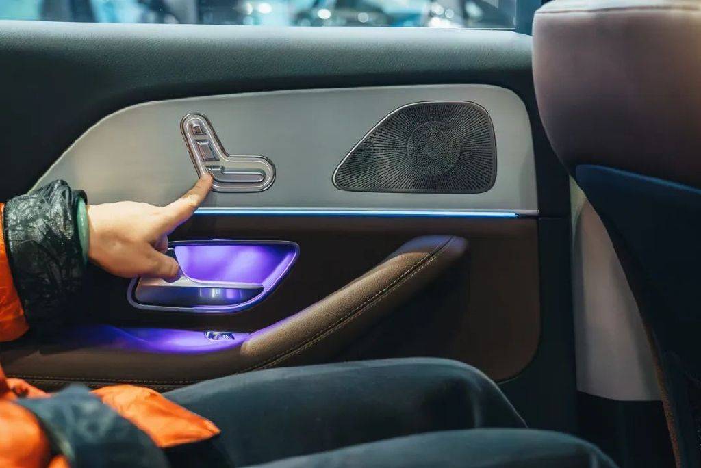 什么样的成都有钱人，会在2024年买一台奔驰GLS SUV？