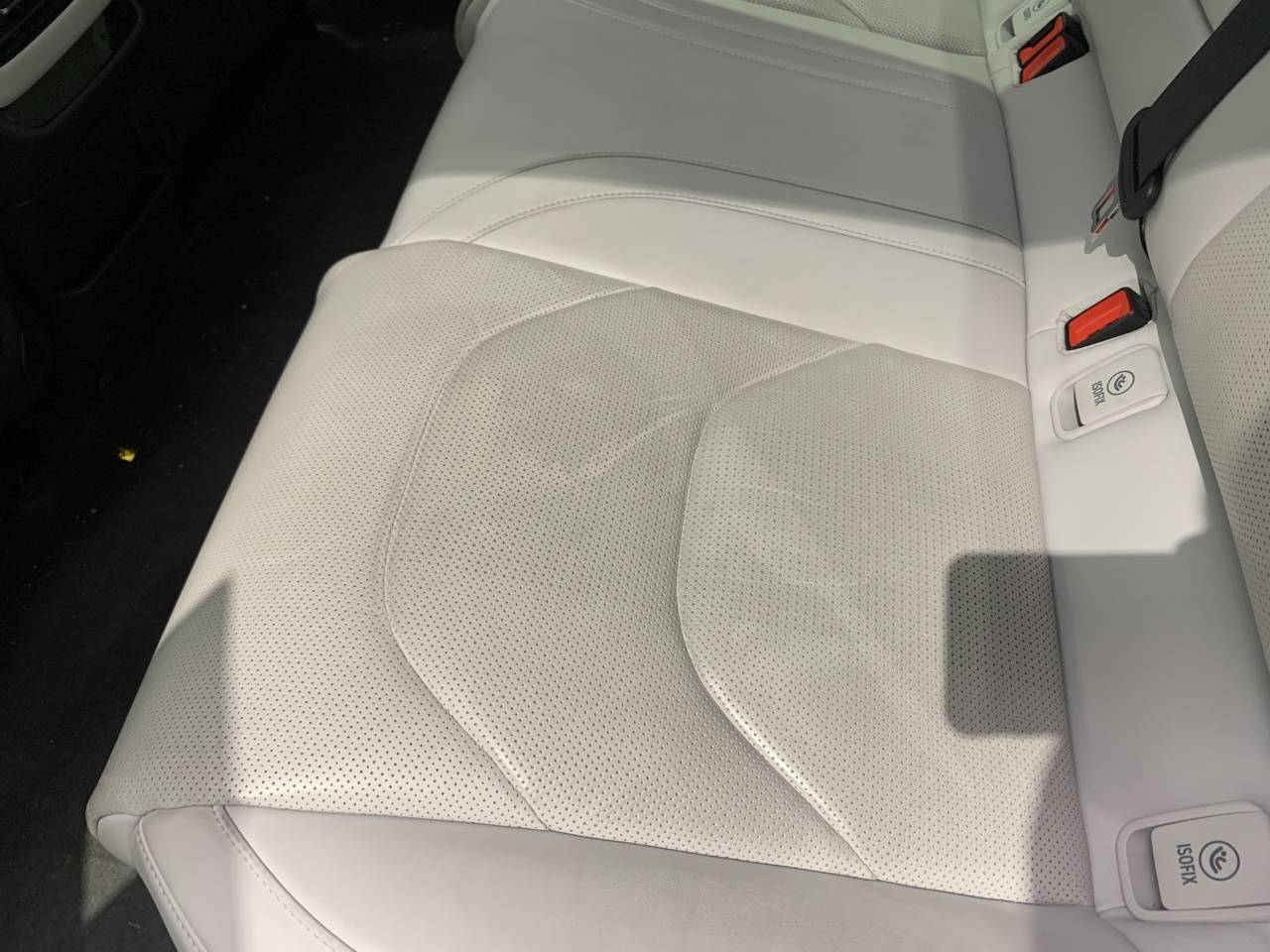 汽车座椅极限使用后会怎样？看看小米/鸿蒙智行/理想/蔚来的表现
