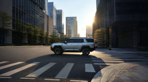 上市6周突破5000台！豹8不愧“华系998”国货旗舰新首选