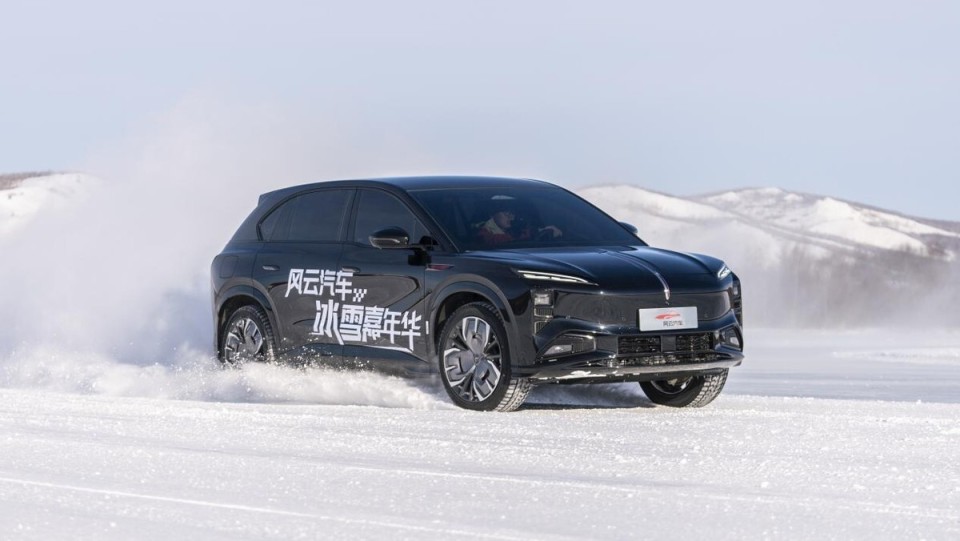 央视风云汽车冰雪嘉年华开启，红旗天工08零下30℃驰驭极寒
