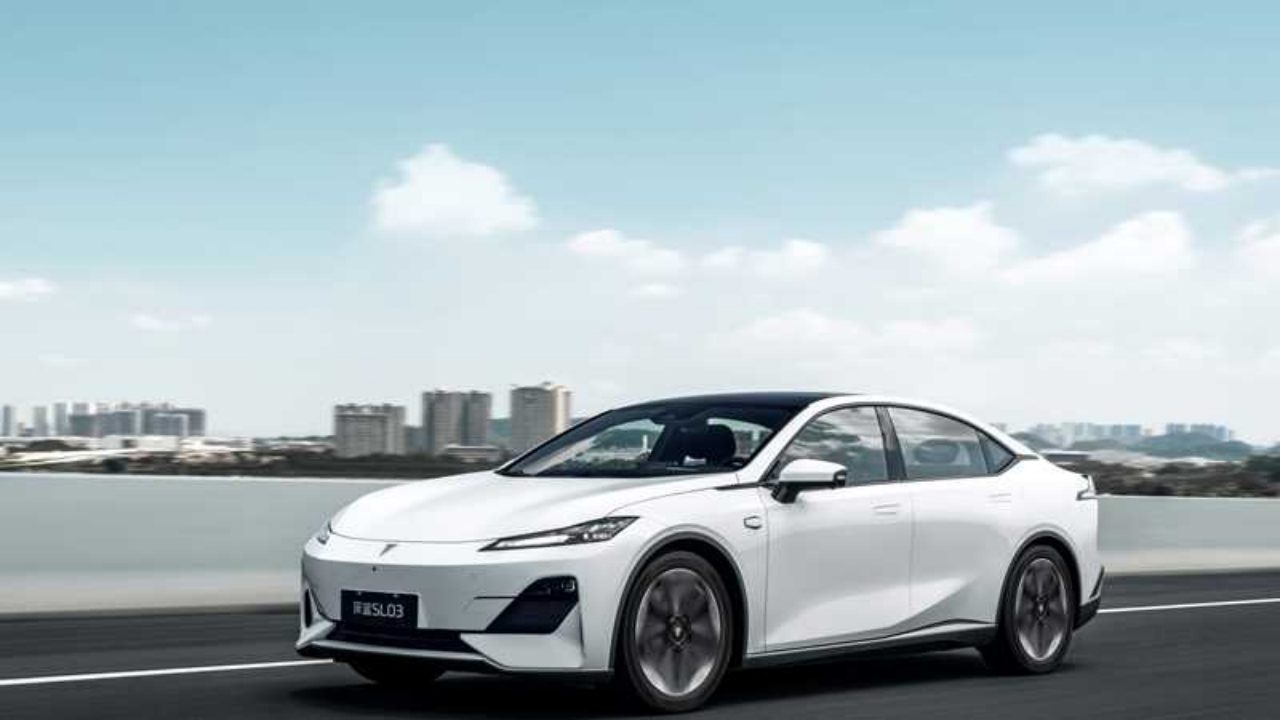 限时疯抢！起售11.99万元，深蓝经典·SL03限量4000台超值上新