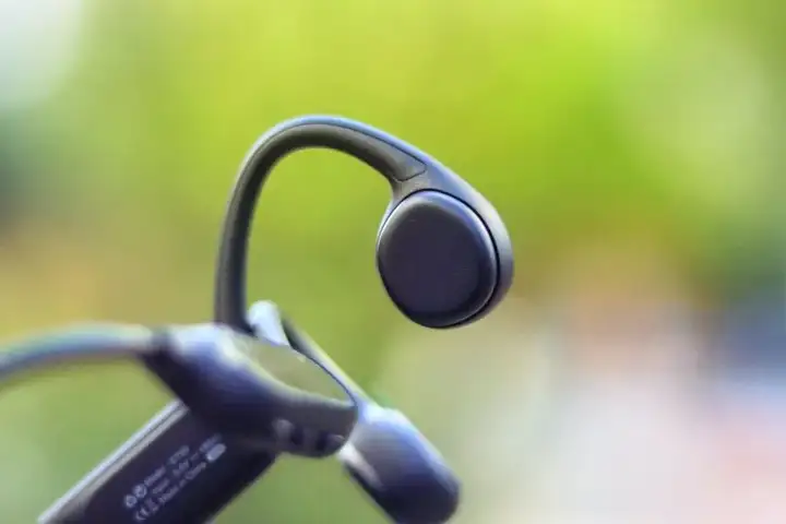 179，32G内存加持，戴灵S700骨传导耳机凭什么会受到大众青睐