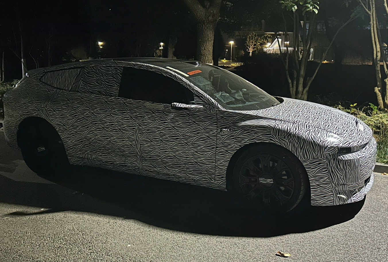 奥迪新车型“AUDI E”量产版谍照曝光，实车高度还原概念车的设计