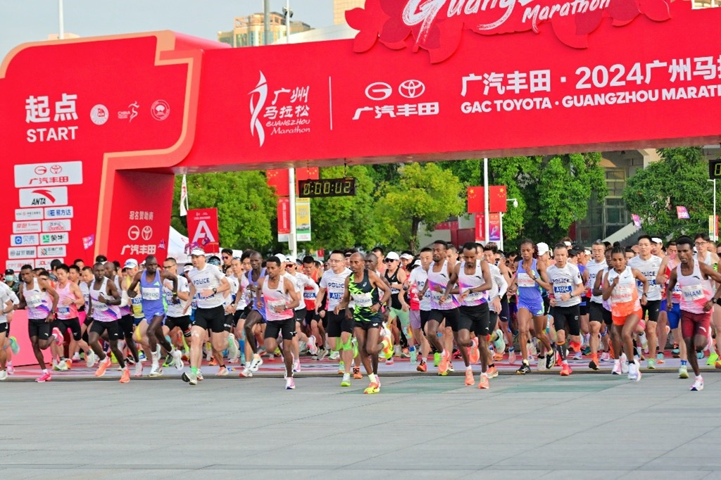 2024广马开跑，全场景智驾车铂智3X首发领航，新车开启线上下订