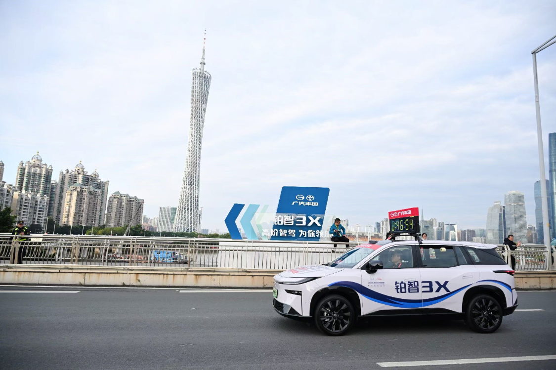 2024广马开跑，全场景智驾车铂智3X首发领航，新车开启线上下订