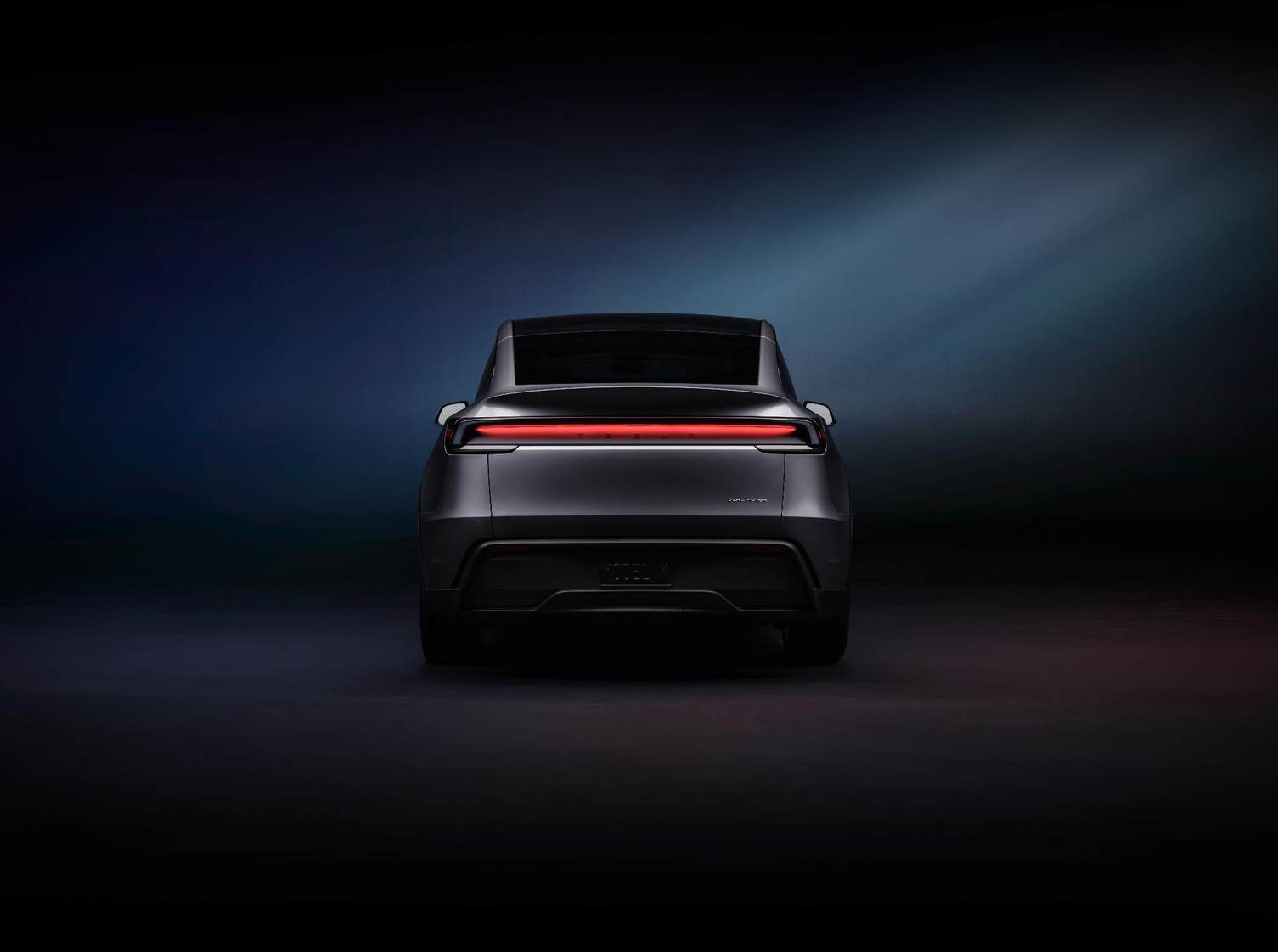 焕新Model Y正式开启预售 26.35万起 升级了什么？哪款更值得买？