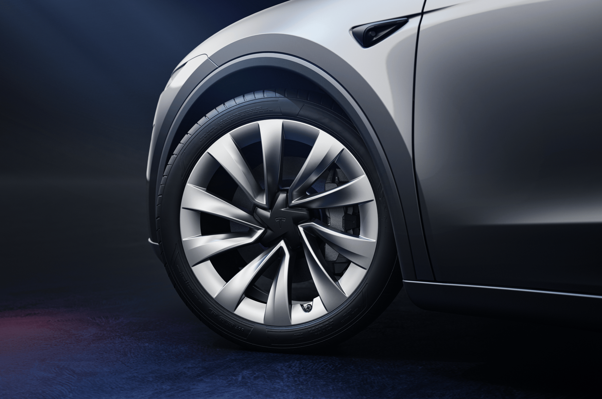 焕新Model Y 26.35万元开启预售：外观、座舱、续航全面升级！
