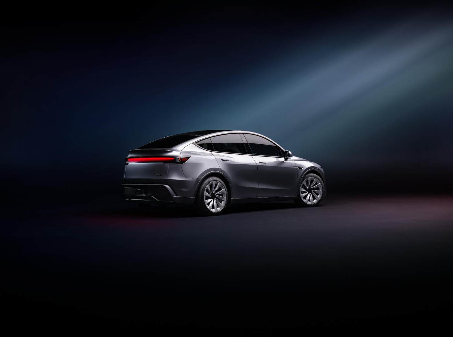 焕新Model Y正式开启预售 26.35万起 升级了什么？哪款更值得买？