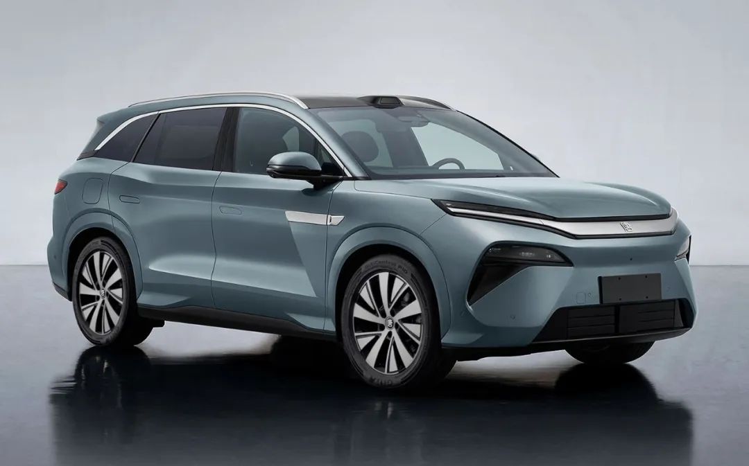 工信部新车：问界M8、唐L首曝，这几款SUV都冲理想而来？