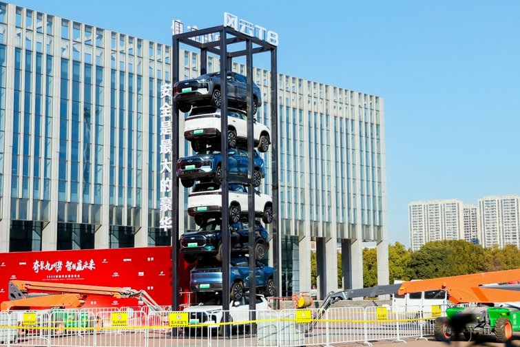 10.99万起售颠覆想象，奇瑞风云T8重塑国民车价值标杆