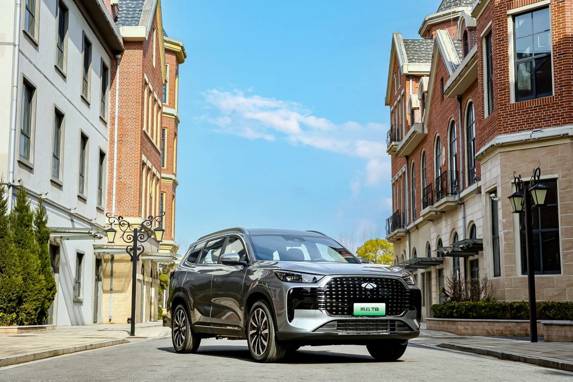 5座/7座可选 续航1200km 风云T8应该买1.5L还是1.5T？标配最合适？