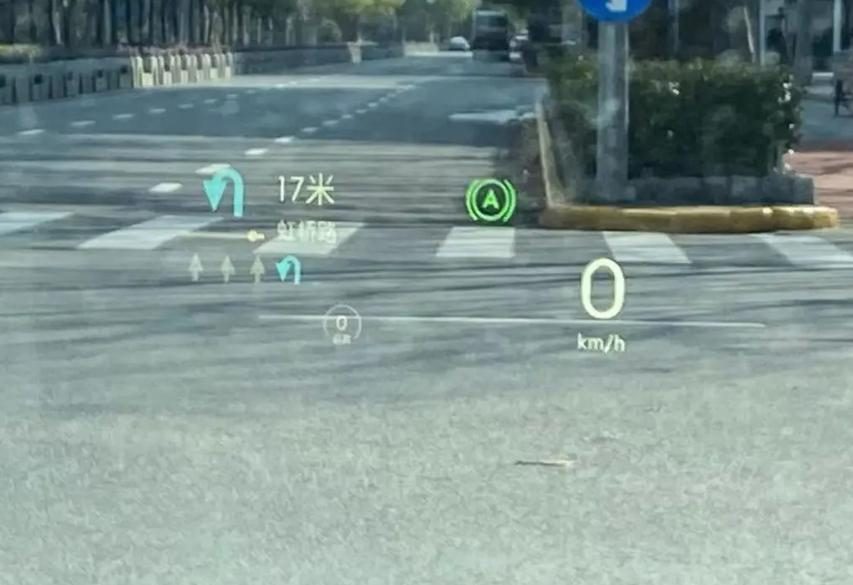 白给都不要！盘点新能源汽车3大奇葩设计，车主直呼太坑了