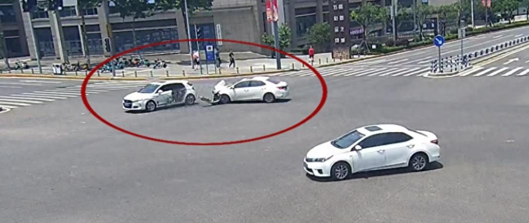 一不小心无责变全责，只因为不懂，这几种情况大家一定要注意