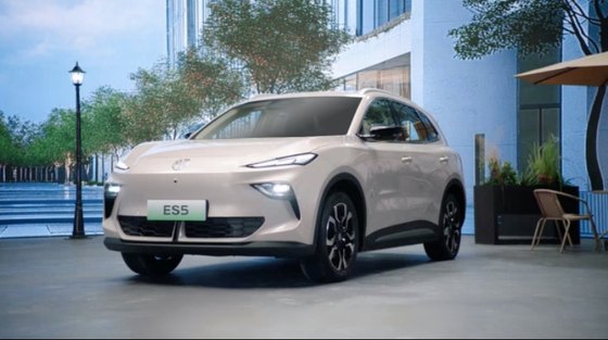 MG ES5重新发布：置换惊喜价9.99万元起，好开的纯电SUV