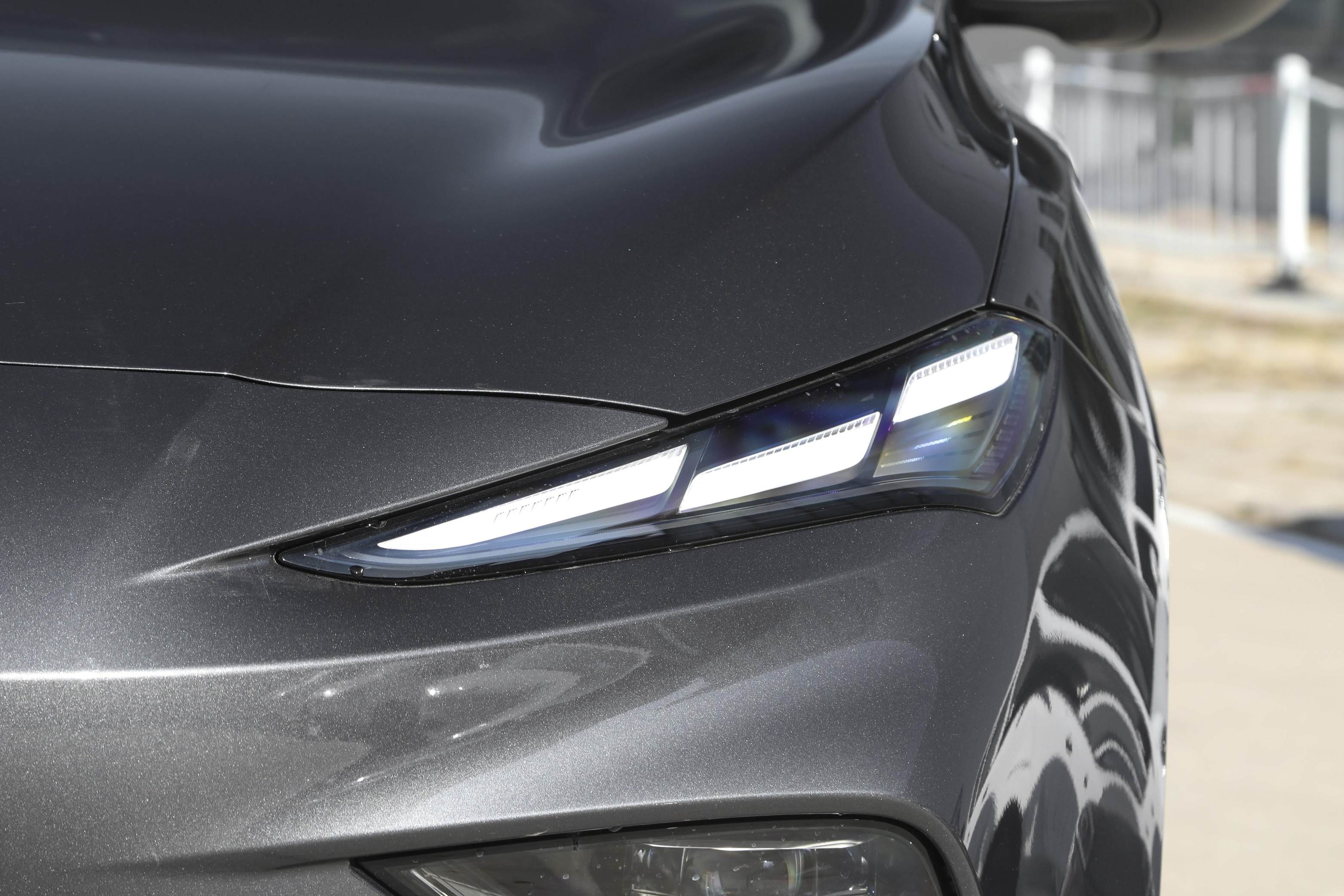 9.99万起的后驱纯电SUV 最长续航525km 上汽名爵MG ES5应该怎么选？