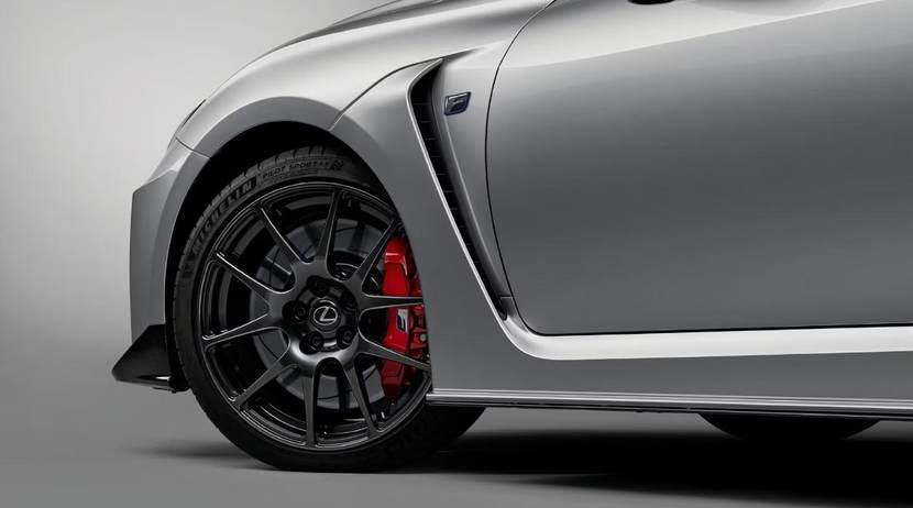 配备5.0L V8发动机 雷克萨斯又一后驱性能车停产 曾对标BBA轿跑