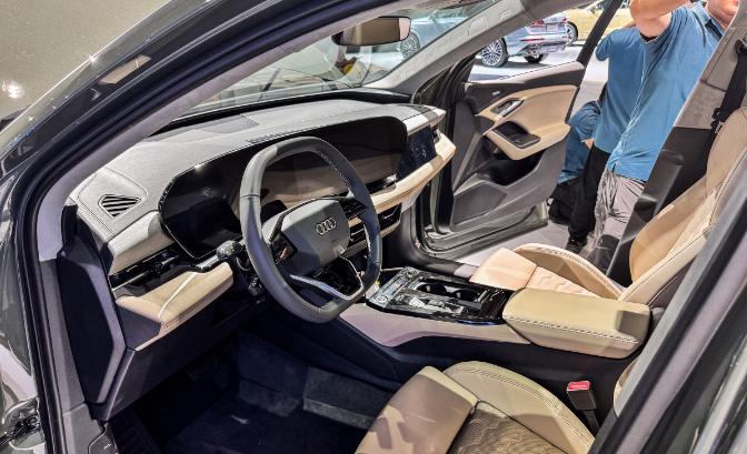 奥迪2025重磅新车规划：A4L、Q5L换代，PPE平台即将国产！
