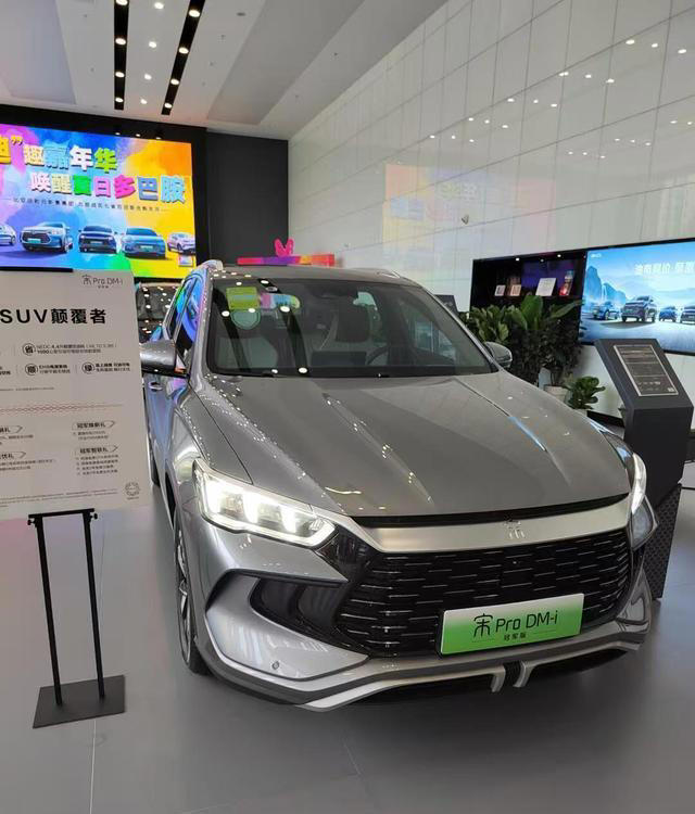 十万预算适合普通人开的五款SUV，省油耐用性价比高。