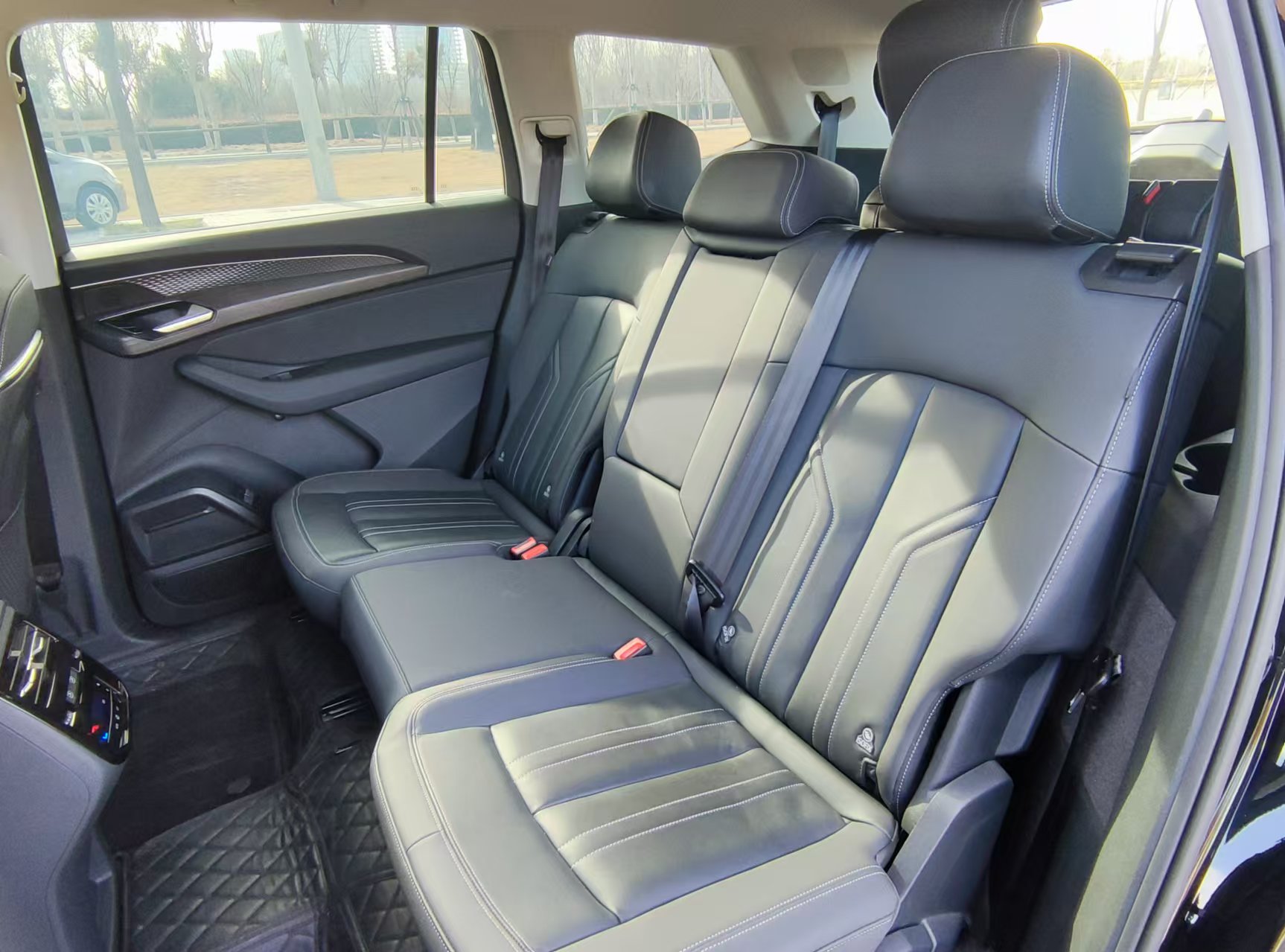 预算三十多万买豪华中大型SUV，奥迪Q6是否值得买？
