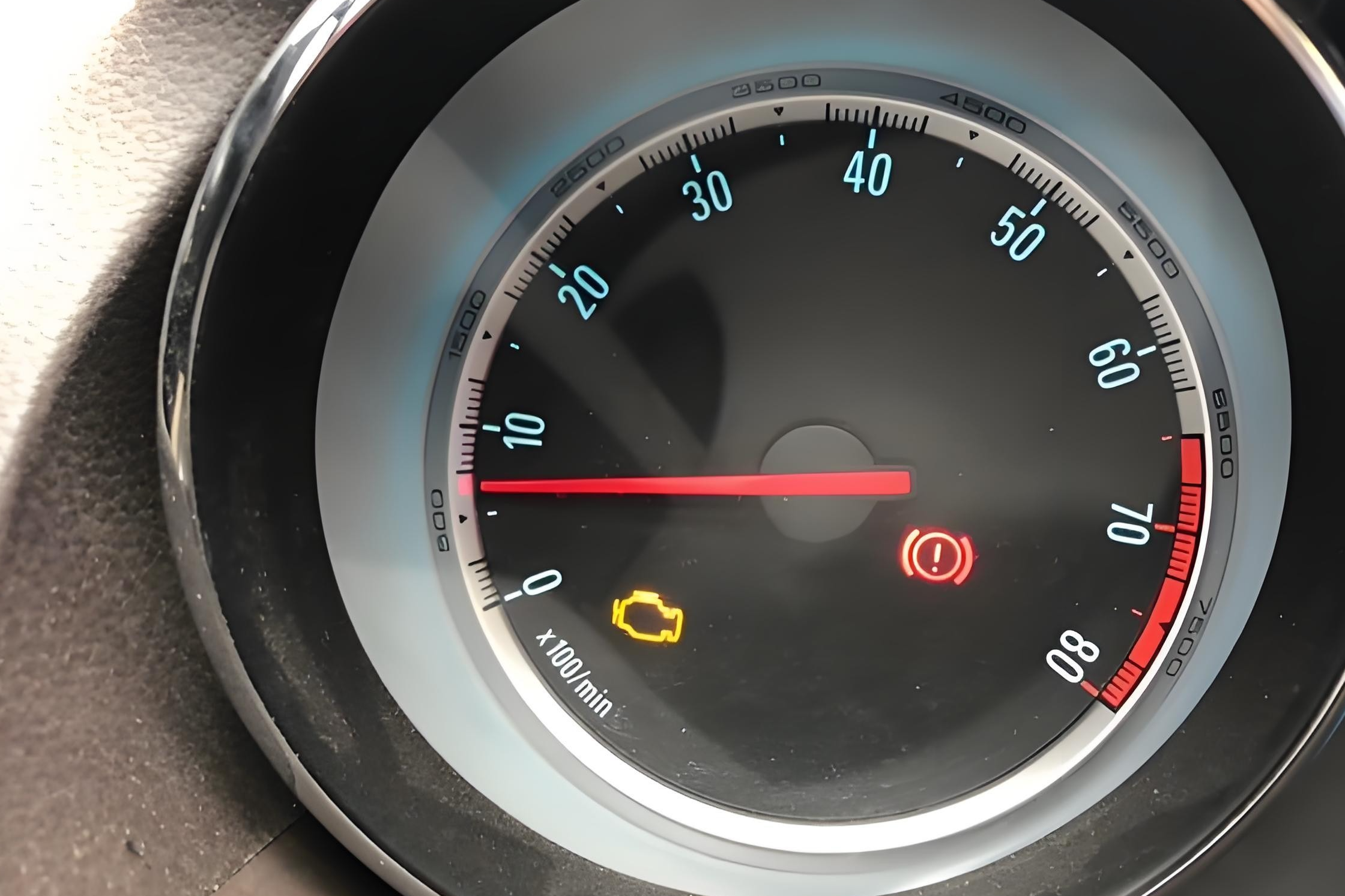 这5个习惯最毁车，做过两个以上的，会导致车辆寿命短车况差