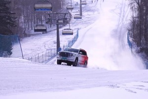 长城汽车冰雪欢乐周，纵情冰雪展现巅峰实力