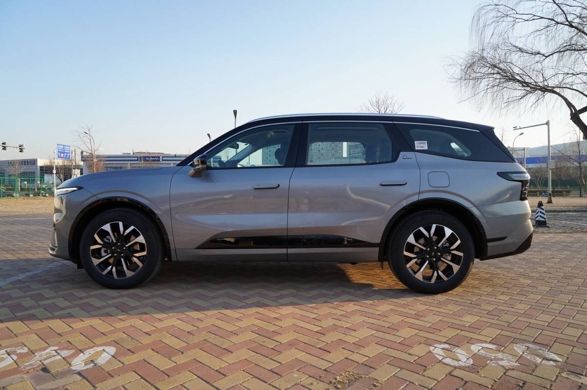春节想买车，国补加码省大钱！20万买7座大空间SUV谁更靠谱？