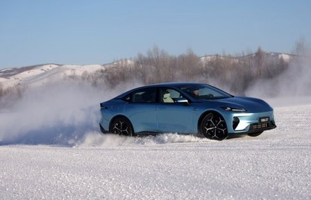 雪地金卡纳控车的乐趣是深蓝L07/S07给的？