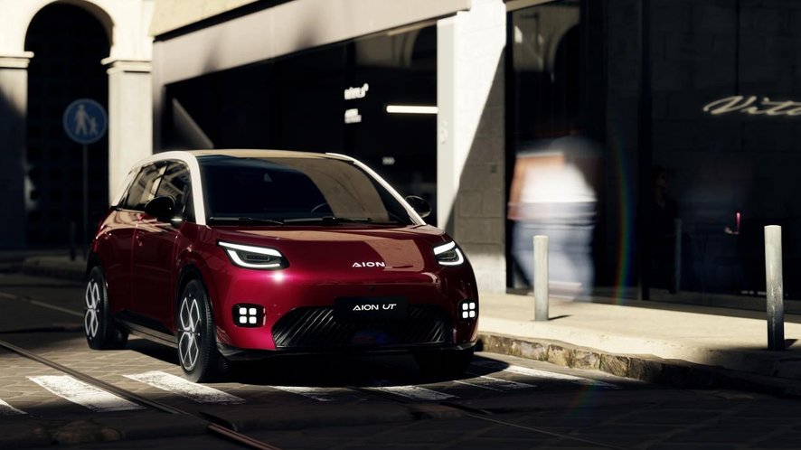 竞之更胜之，“纯电大MINI”埃安UT凭什么颠覆10万级市场？