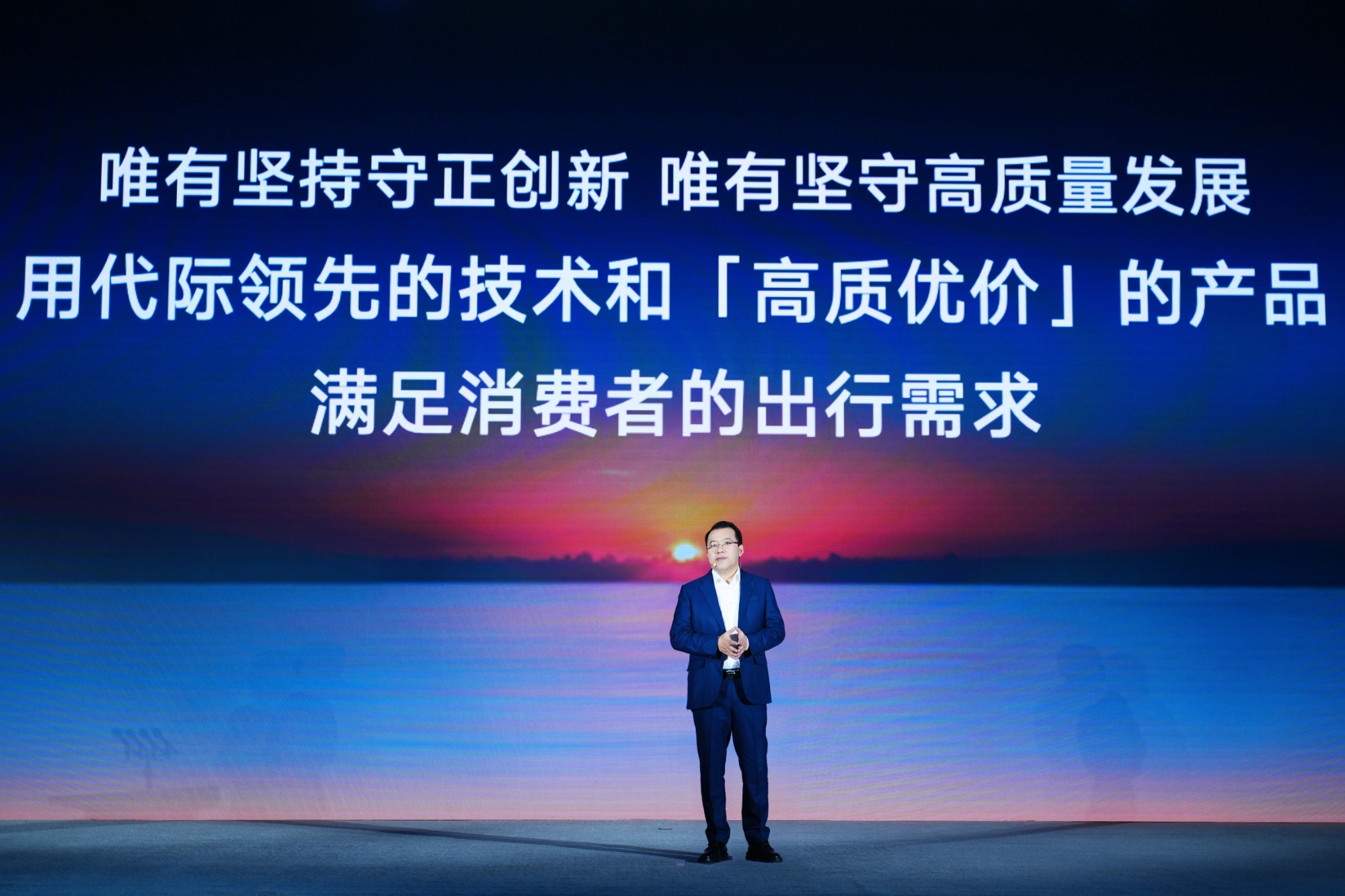 淦家阅解析吉利271万辆的年销目标：银河将推5款新车，挑战百万销量