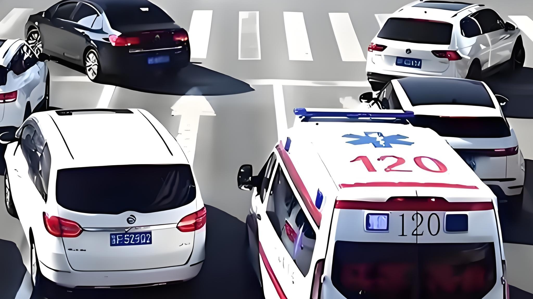 跟在大车后面闯红灯可免于处罚？交警告诉你真相，下次不要做错了