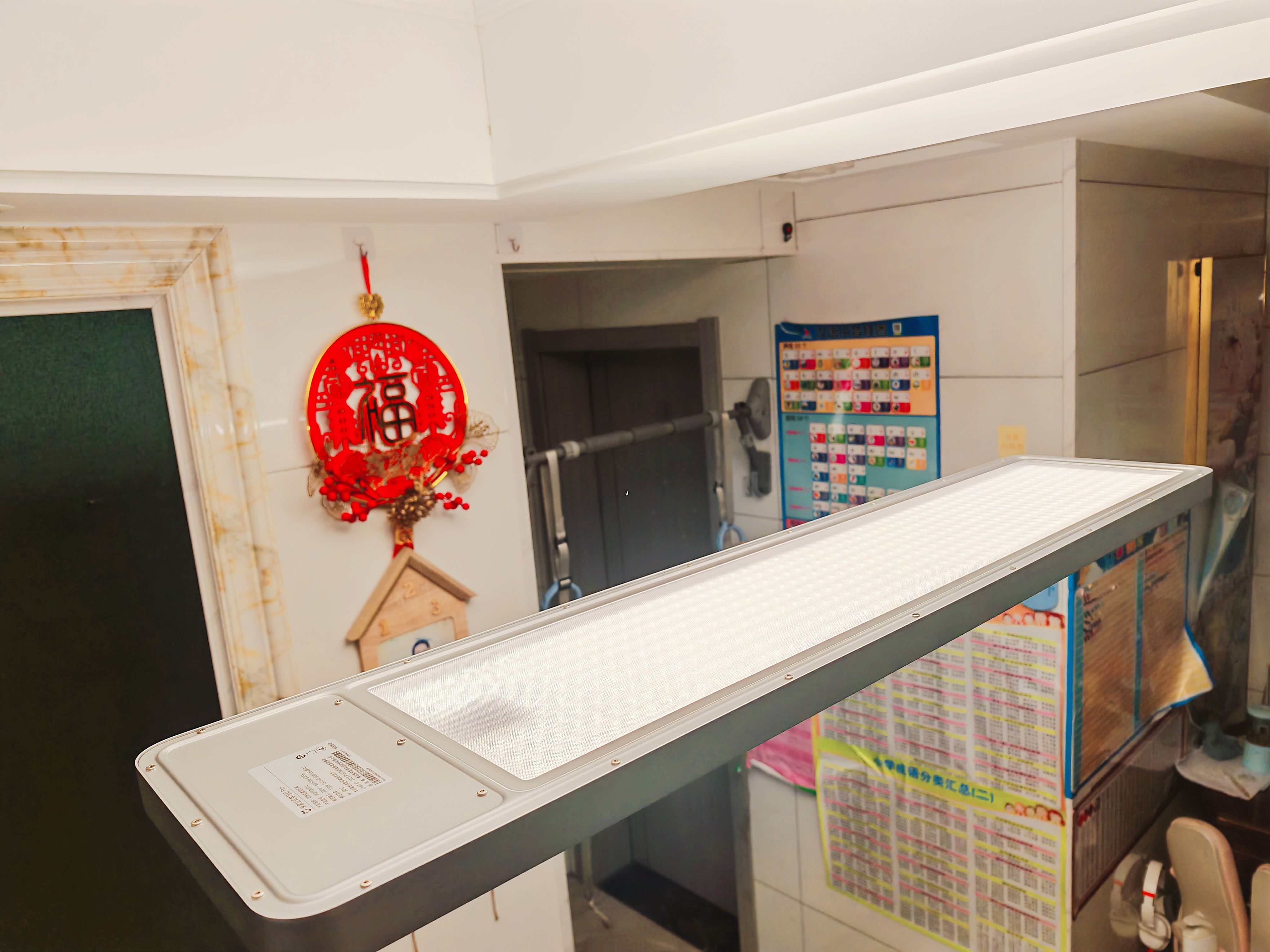 用光保护视力，米家立式学习灯Pro，孩子学习路上的贴心伙伴