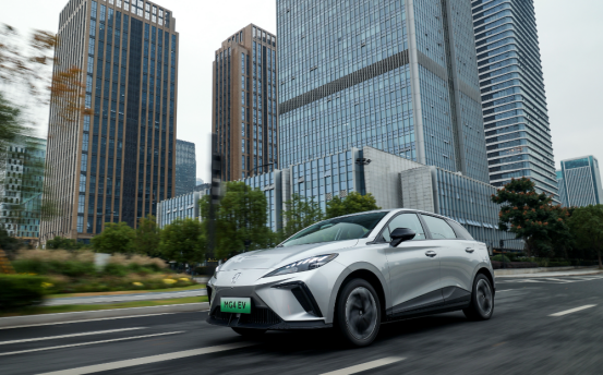 盘点2024年车市十大热门事件，合并、雷军、产销破千万