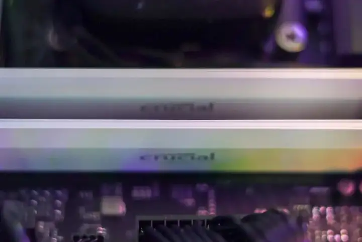 639，美光原产颗粒，英睿达DDR5 Pro 16GBx2 为何能成为价格屠夫