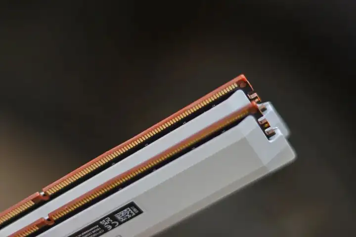 639，美光原产颗粒，英睿达DDR5 Pro 16GBx2 为何能成为价格屠夫
