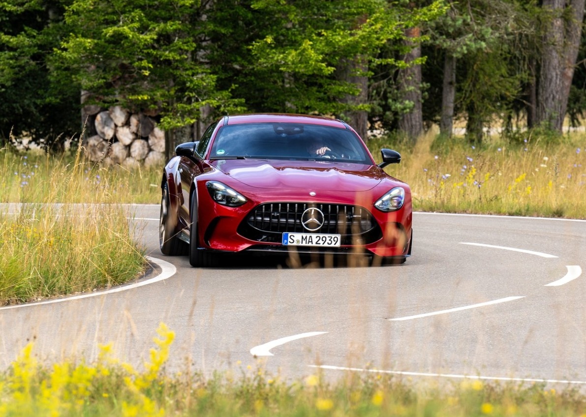 奔驰AMG GT63 S E Performance，2.8秒破百，如此长后缀代表什么