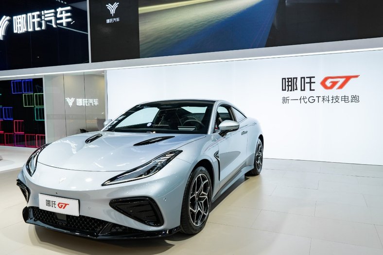 避坑！2025年九大新能源品牌或将面临倒闭，Deepseek揭秘背后原因