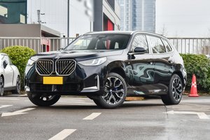 40万预算想买豪华中型SUV，全新宝马X3对比奔驰GLC，差距还挺大？