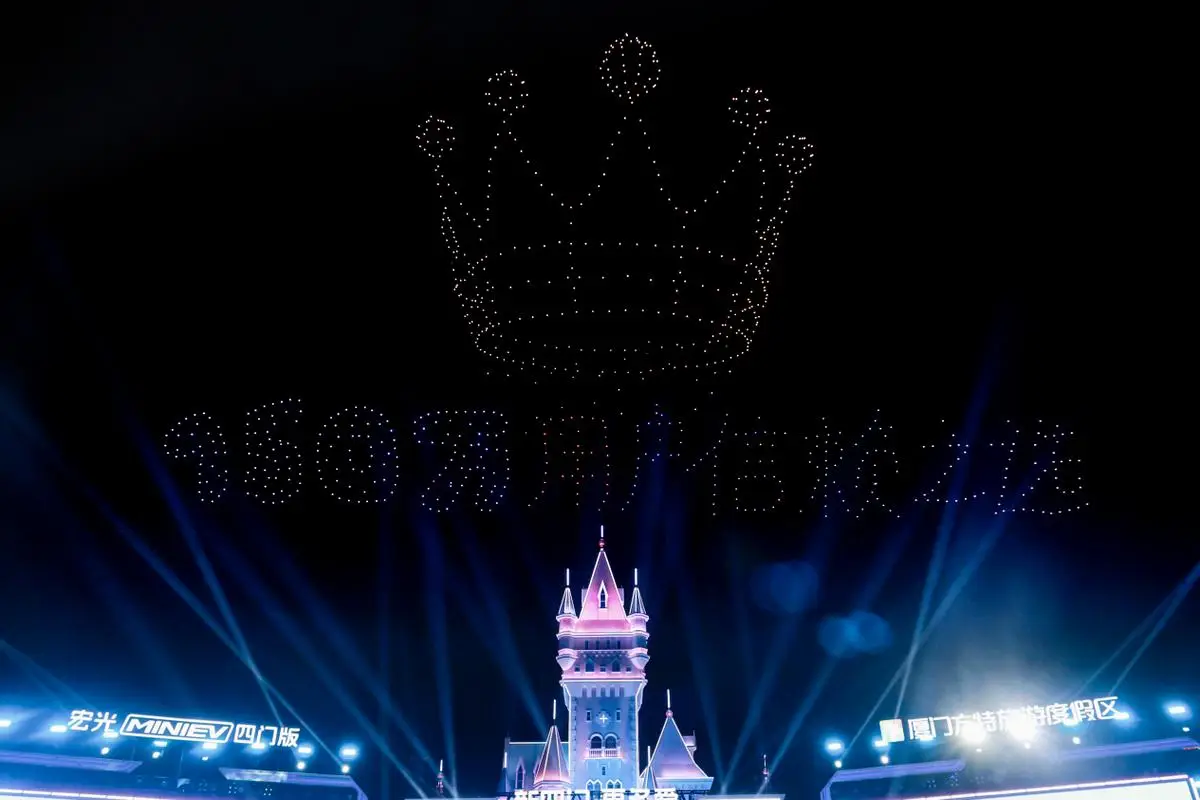 4.48万元起 宏光MINIEV四门版上市 开启代步车2.0时代！