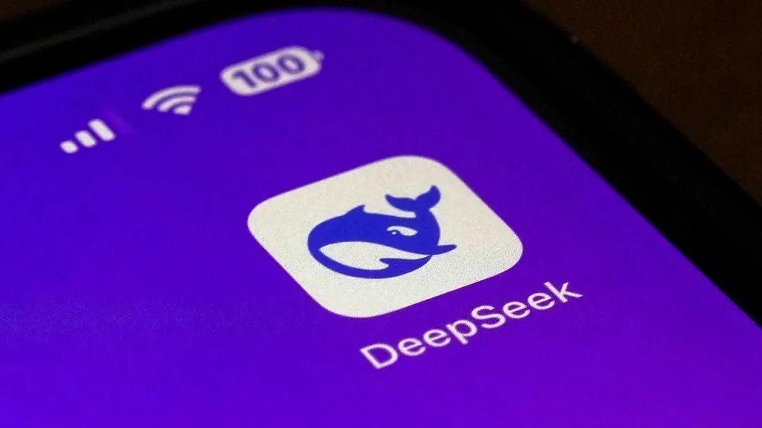 爆火的DeepSeek，被车企当成上桌的“脚蹬子”？