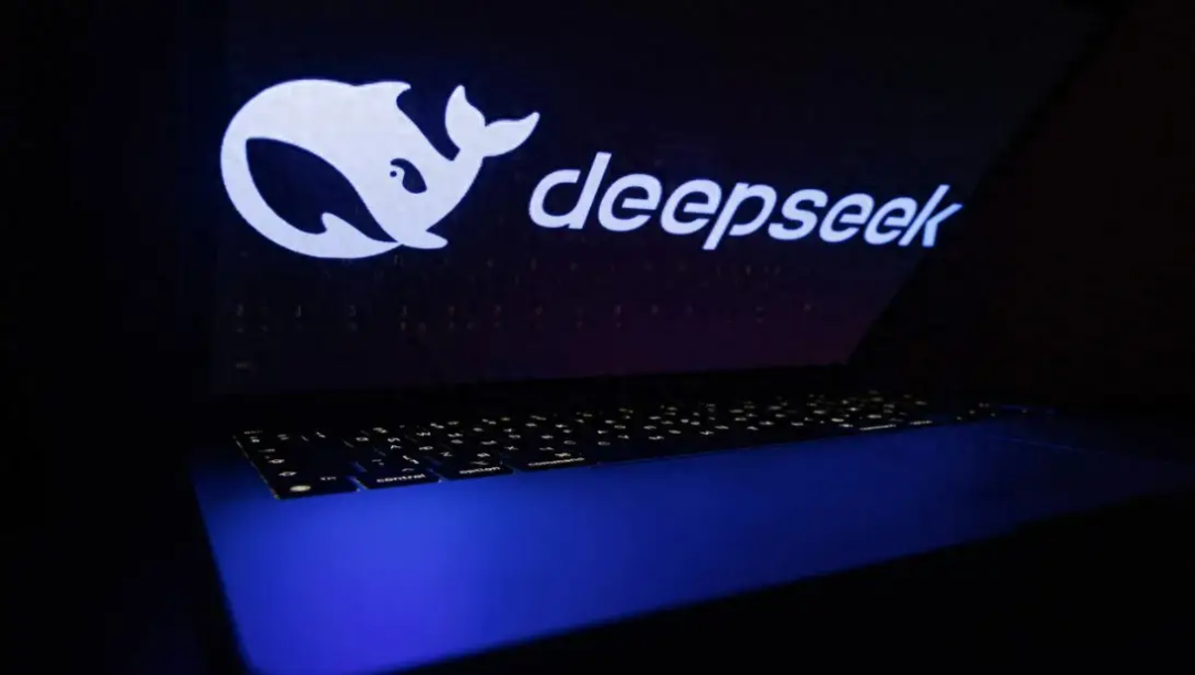 爆火的DeepSeek，被车企当成上桌的“脚蹬子”？