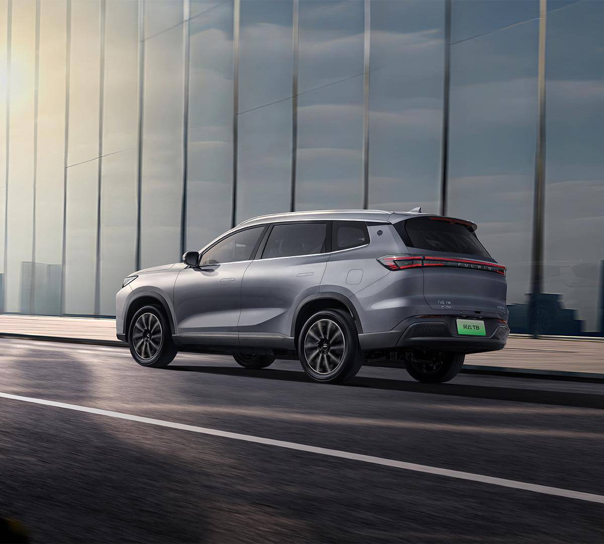 7座插混SUV“卷”入新境界，奇瑞风云T8平替瑞虎8 PLUS C-DM