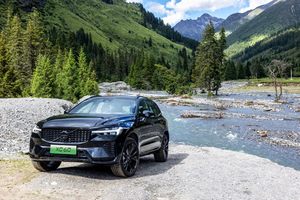 沃尔沃 XC60 插混：突破驱动局限，重塑豪华出行新典范