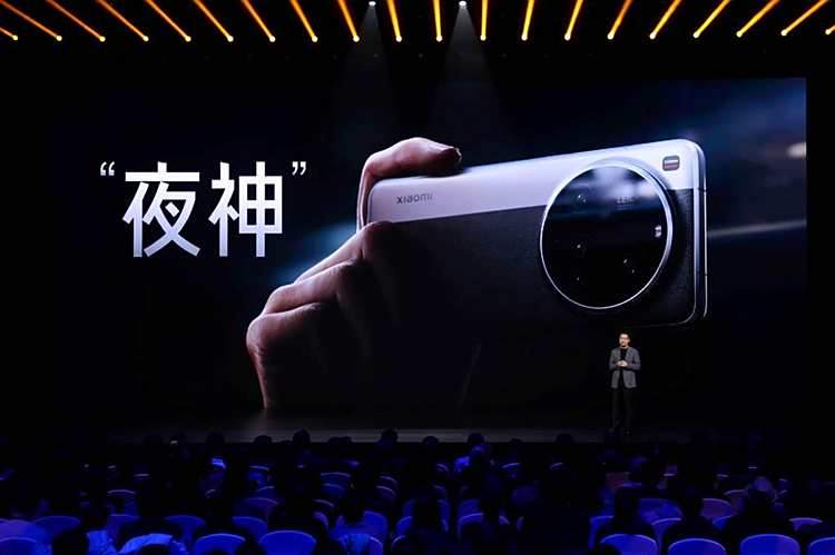 小米召开“Ultra”发布会，小米15 Ultra、SU7 Ultra等发布